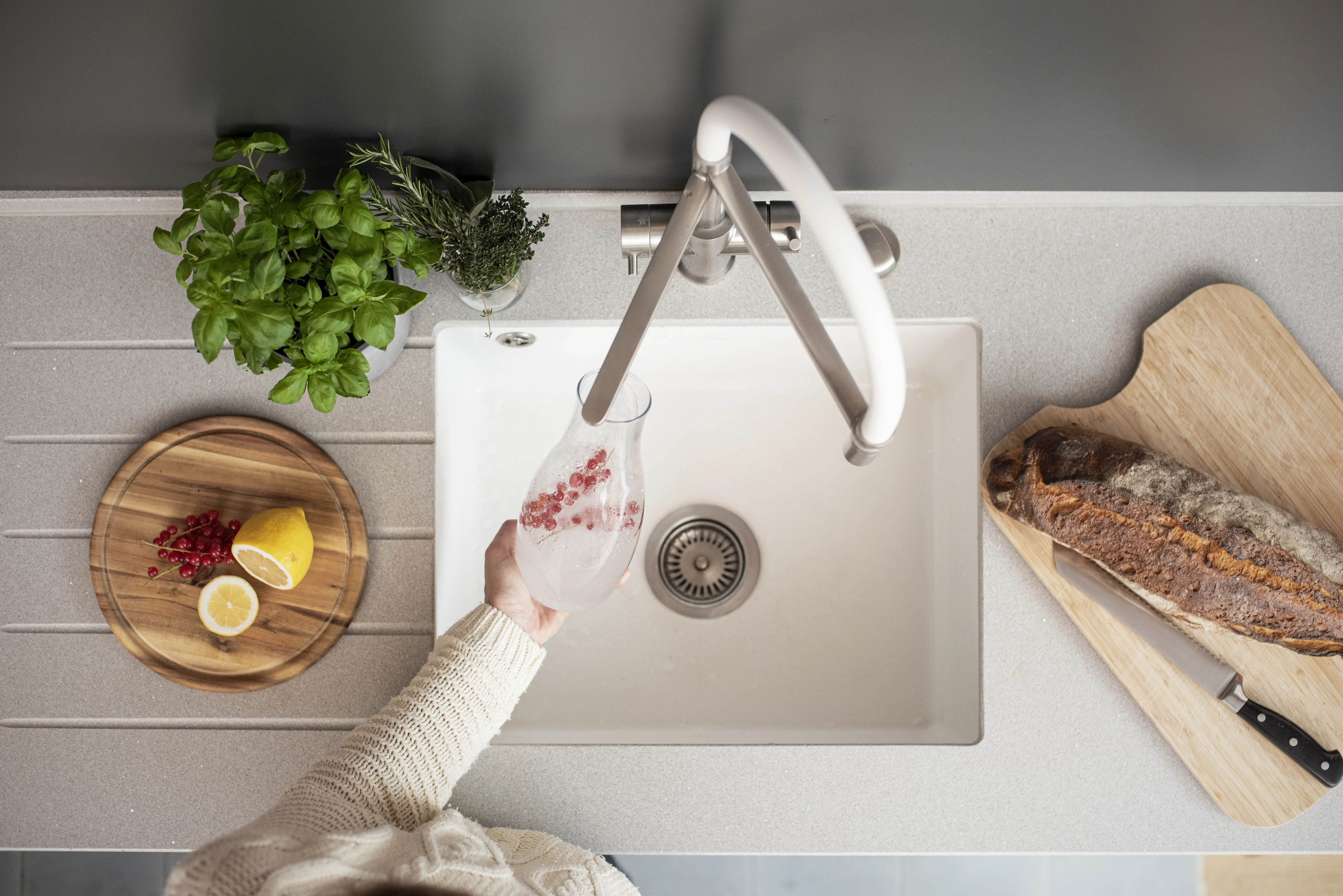 Mirkoplastik im Körper gefährlich, Mikroplasitk filtern mit Living Water