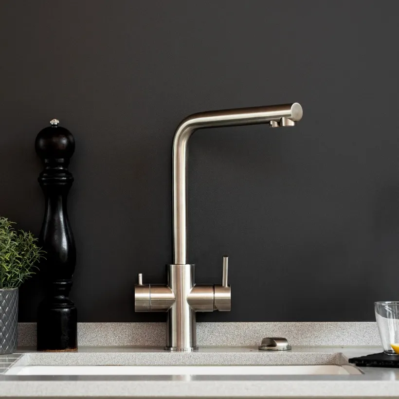 Vorschau: Living Water Sprudel Wasserhahn mit Kohlensäure und Wasserfilter, Edelstahl gebürstet L-Auslauf